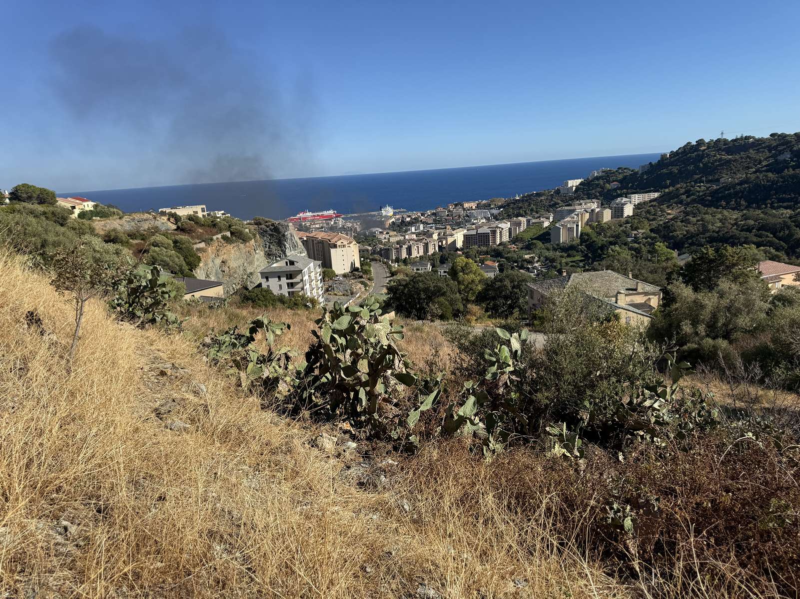 Murato, pagliaghju à restaurer, sur deux niveaux, déclaration préalable de travaux accordée pour une réhabilitation d’une surface totale de 59 m² habitables, terrain 295 m’,