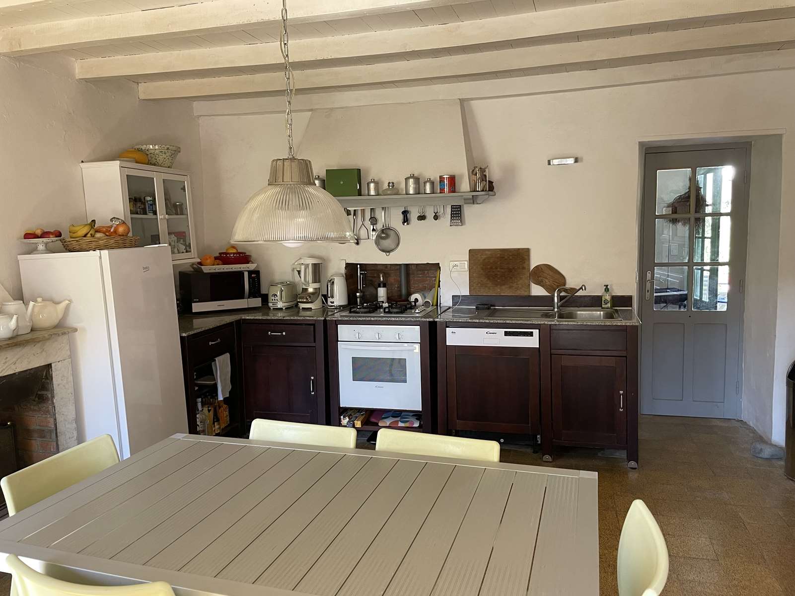 Cap corse, maison de village, T6, 115 m², 4 terrasses, vue mer et montagne, 1 garage, 2 caves, jardin 265 m², beaucoup de charme, en très bon état et joliment rénovée.