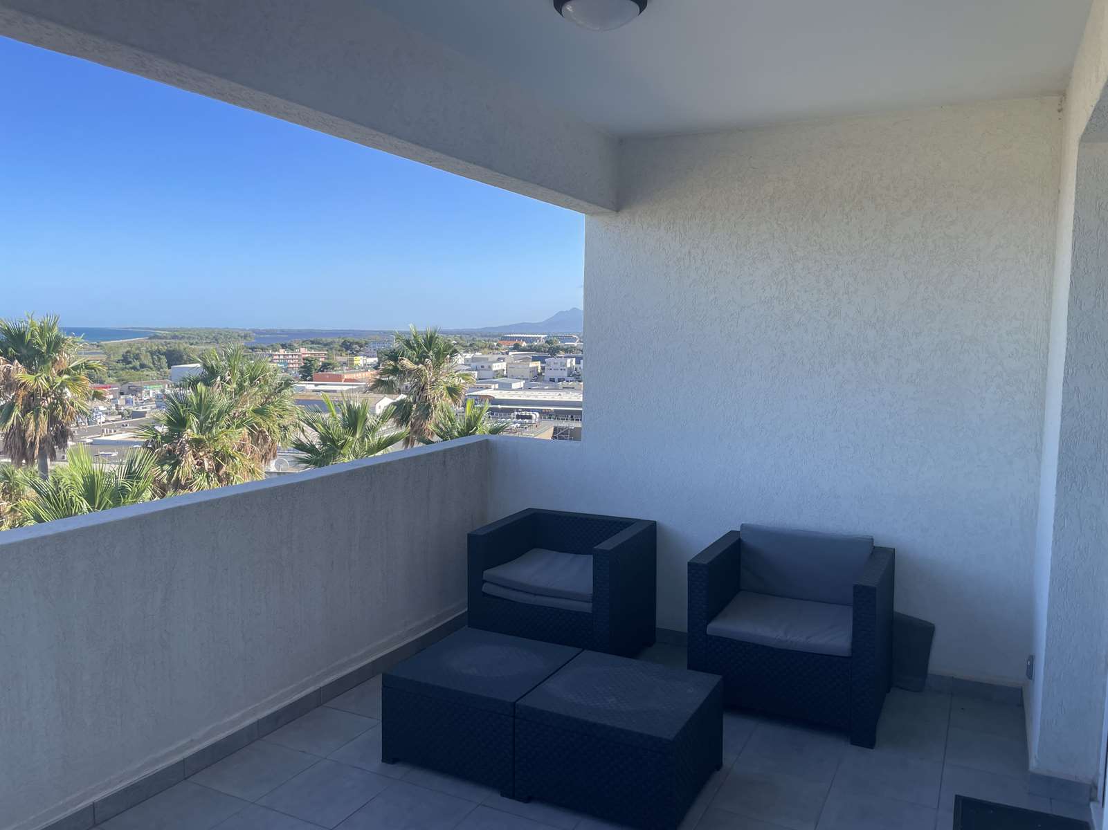 Balagne, Calenzana, maison individuelle en R+1, T7, 178 m², terrasse couverte, exposition Sud, terrain plat 911 m².