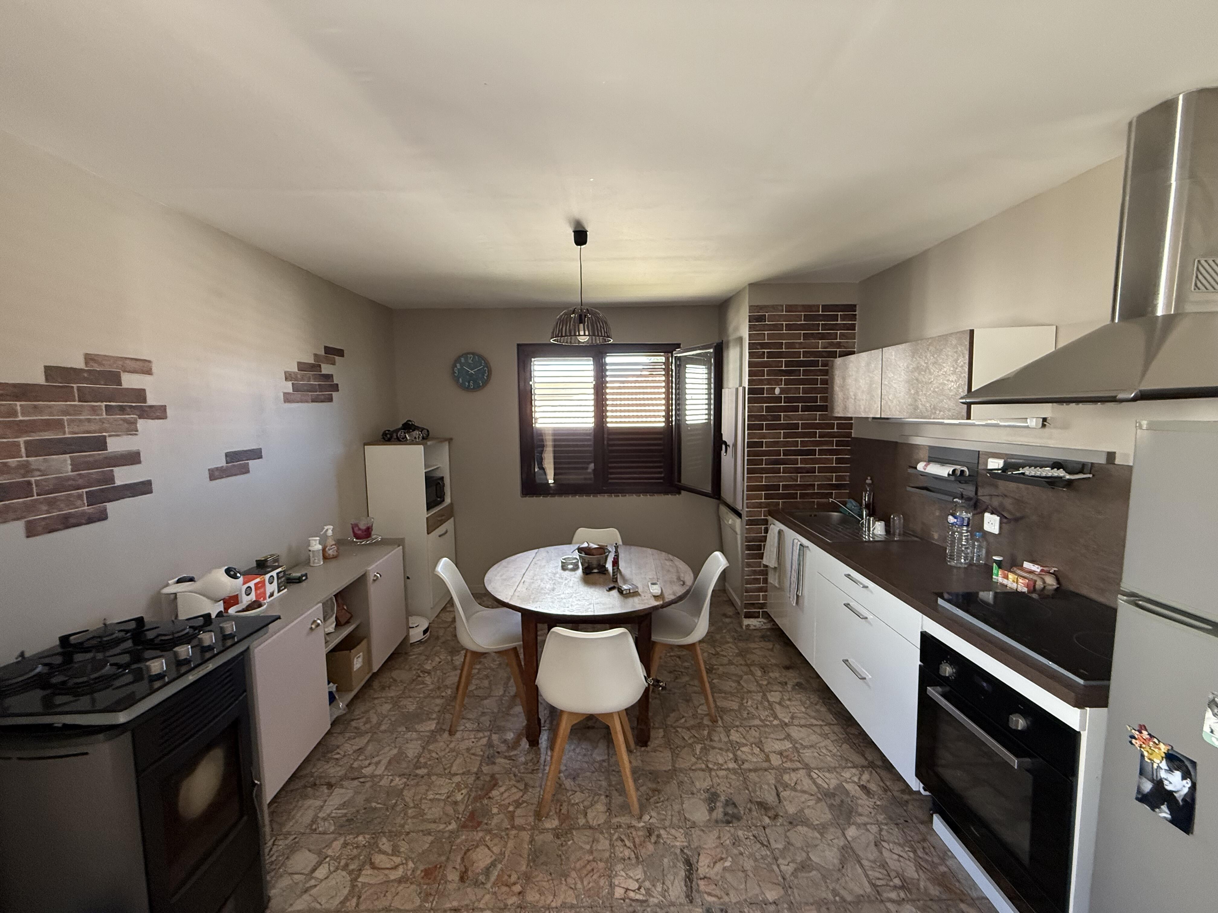 Murato, pagliaghju à restaurer, sur deux niveaux, déclaration préalable de travaux accordée pour une réhabilitation d’une surface totale de 59 m² habitables, terrain 295 m’,